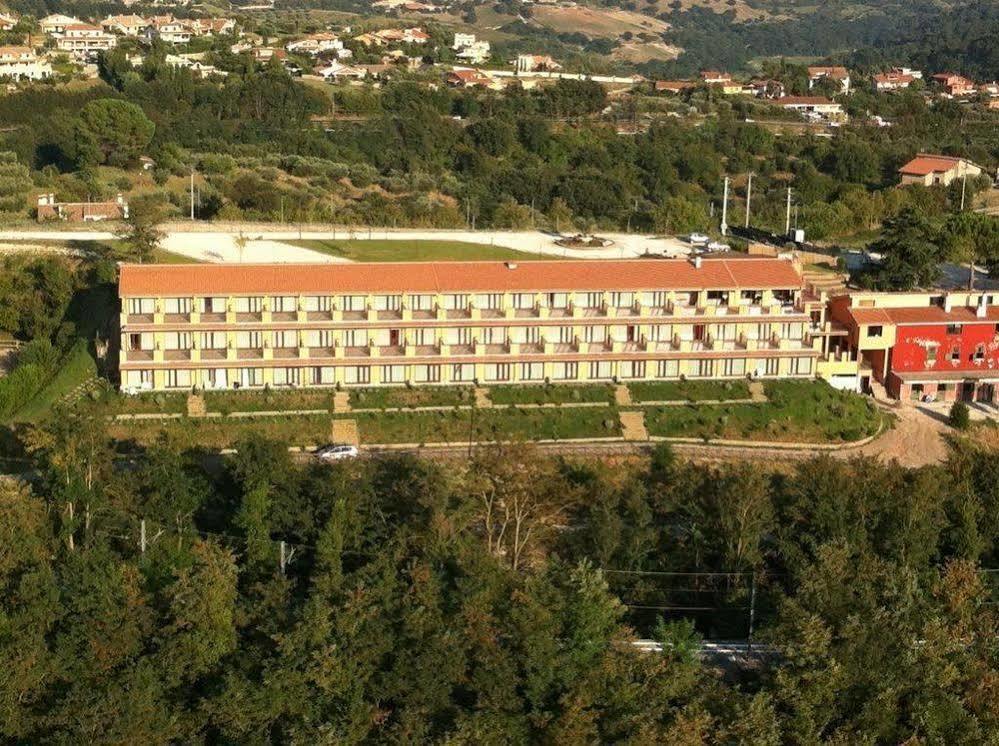 Francalancia Country Resort Castelnuovo Di Porto Dış mekan fotoğraf